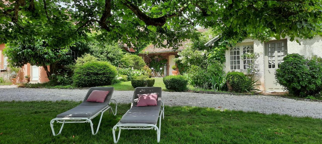 Bed and Breakfast Domaine De La Creuse Moussey  Exterior foto
